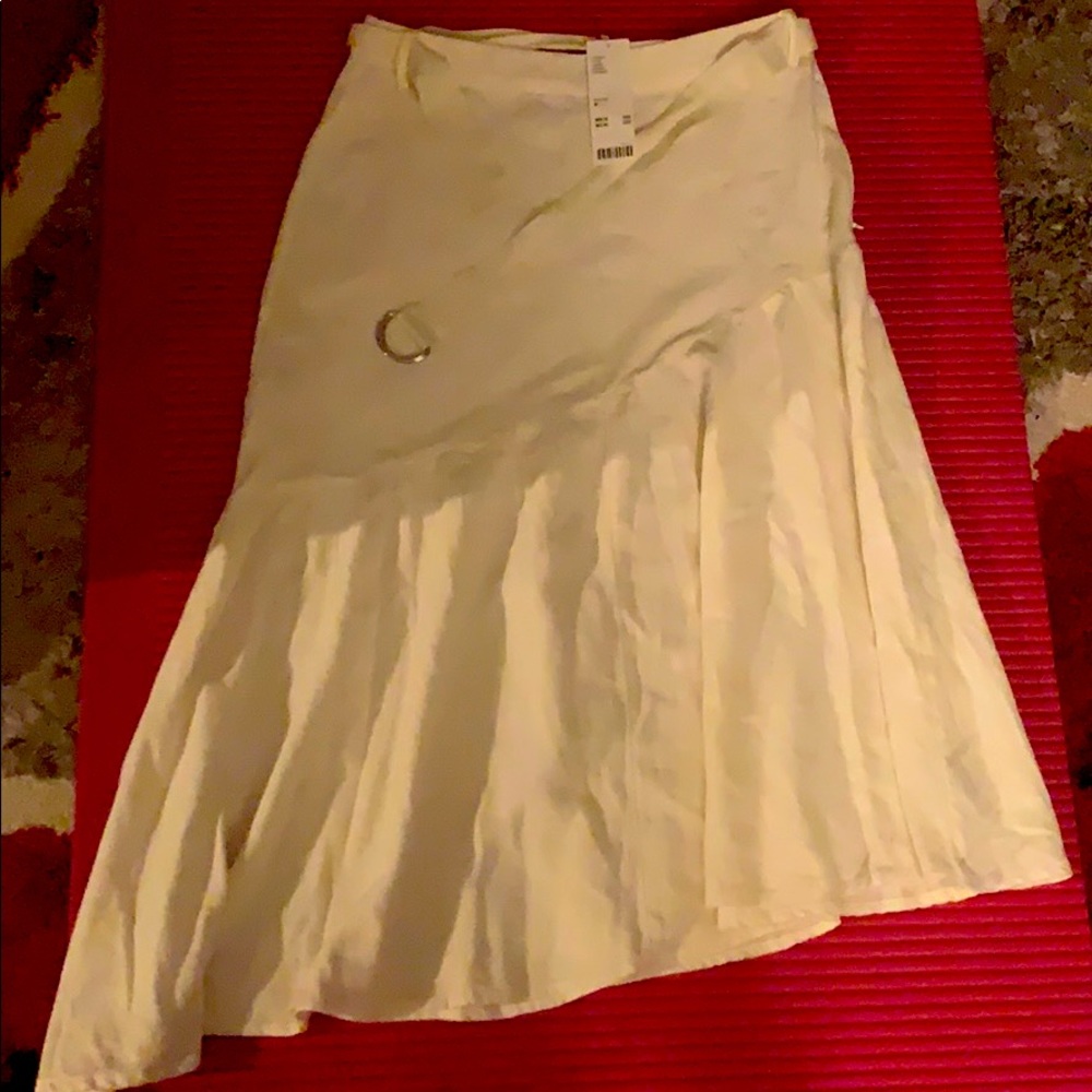 Skirt NWT urban outfitters/ivory